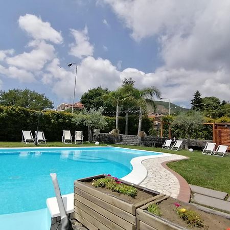 Villa I Colori Del Sole Zafferana Etnea Exterior foto
