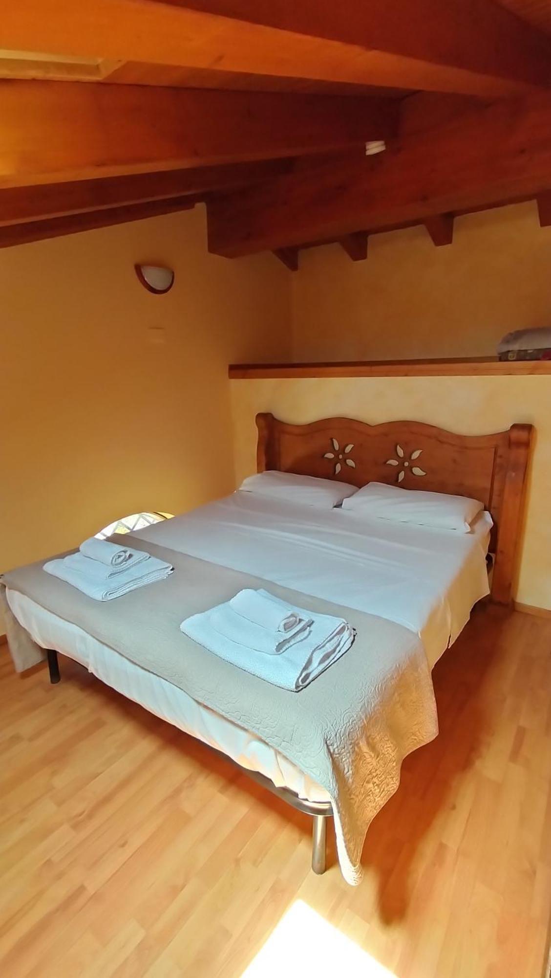 Villa I Colori Del Sole Zafferana Etnea Habitación foto